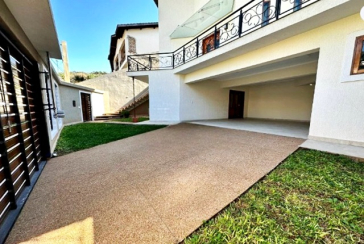 Lindo Sobrado à venda no Bairro do City América na Avenida Cardeal Motta,