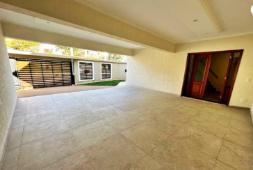 Lindo Sobrado à venda no Bairro do City América na Avenida Cardeal Motta,