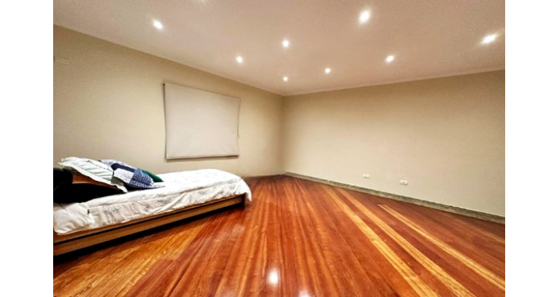 Lindo Sobrado à venda no Bairro do City América na Avenida Cardeal Motta,