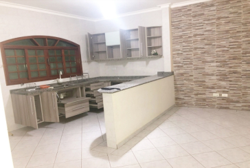  Sobrado à venda no Bairro do Conjunto Habitacional Turística na Rua Perry Salles,