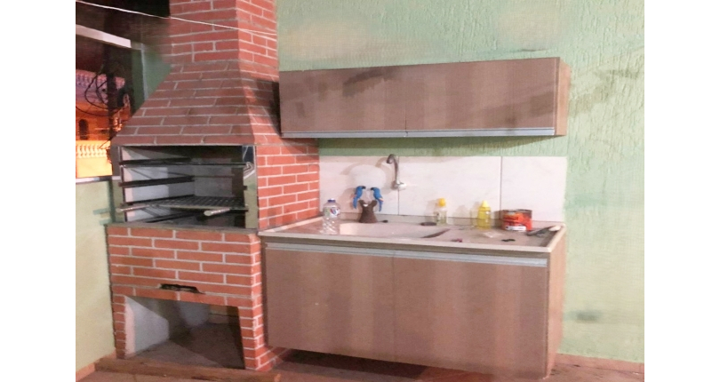  Sobrado à venda no Bairro do Conjunto Habitacional Turística na Rua Perry Salles,