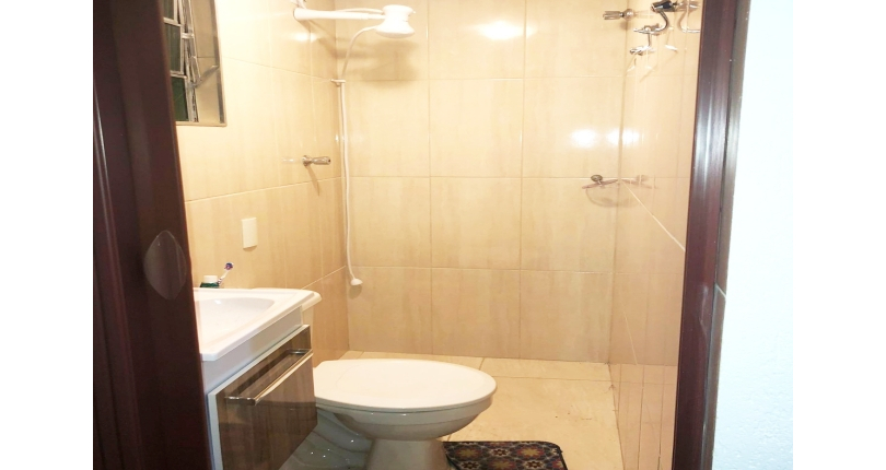  Sobrado à venda no Bairro do Conjunto Habitacional Turística na Rua Perry Salles,