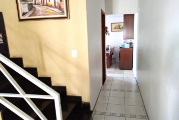 Sobrado à venda no Bairro da Vila Clarice na Rua Coronel Walter da Silva Porto,