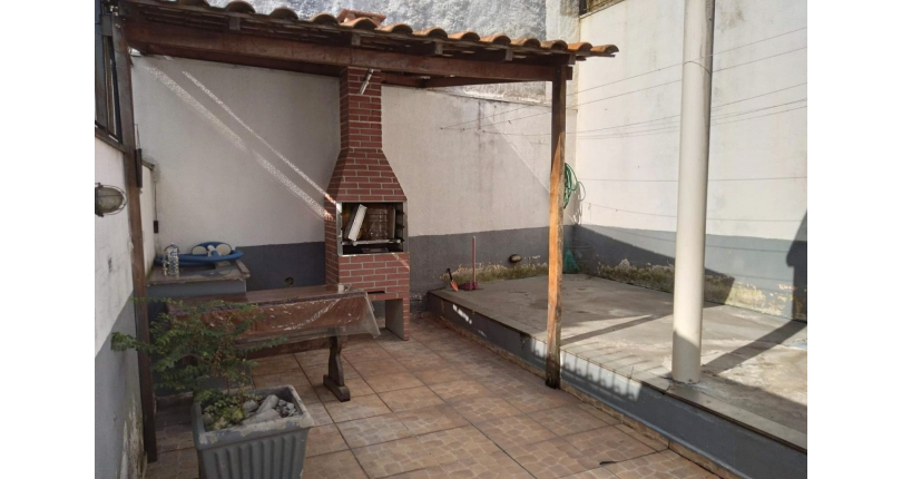 Sobrado à venda no Bairro da Vila Clarice na Rua Coronel Walter da Silva Porto,