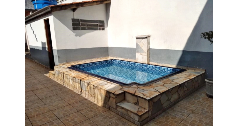 Sobrado à venda no Bairro da Vila Clarice na Rua Coronel Walter da Silva Porto,