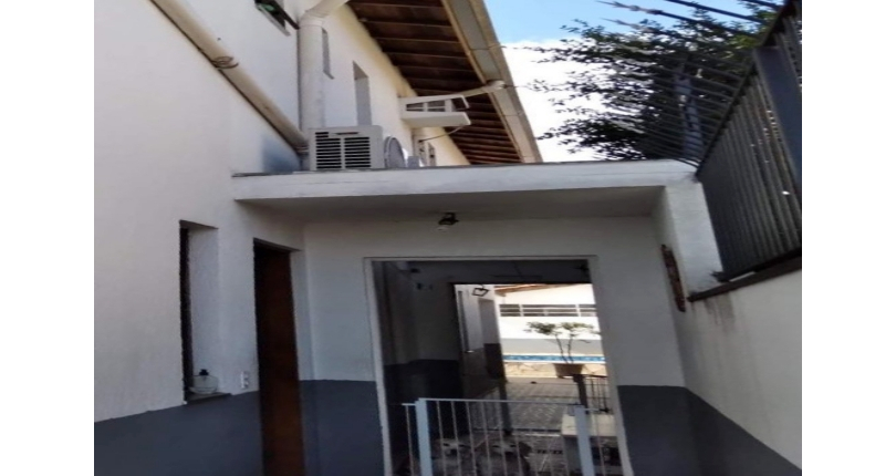 Sobrado à venda no Bairro da Vila Clarice na Rua Coronel Walter da Silva Porto,