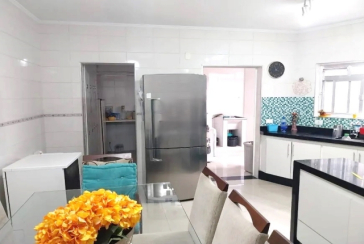  Sobrado à venda no Bairro da Vila Pereira Barreto na Rua Luís Carneiro,