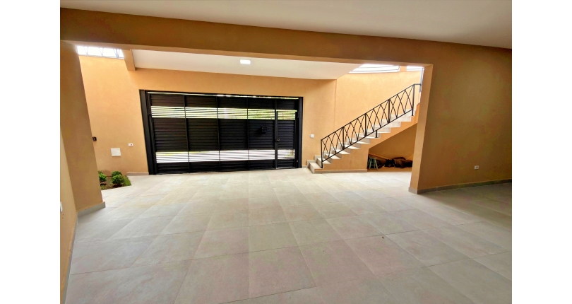 Sobrado à venda Rua das Sálvias, Portais (Polvilho) - Imóveis à Venda