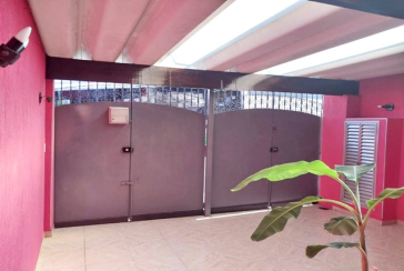 Sobrado à venda no Bairro do Jardim Mangalot na Rua Padre Aníbal Difrância