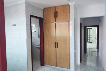 Sobrado à venda no Bairro do Jardim Mangalot na Rua Padre Aníbal Difrância