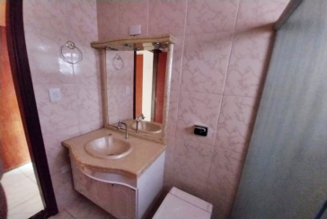 Sobrado à venda no Bairro do Jardim Mangalot na Rua Padre Aníbal Difrância