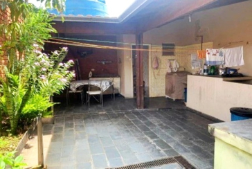 Sobrado à venda no Bairro do Parque São Domingos na Rua Homero Sales