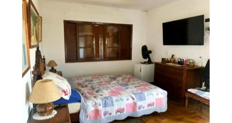 Sobrado à venda no Bairro do Parque São Domingos na Rua Homero Sales