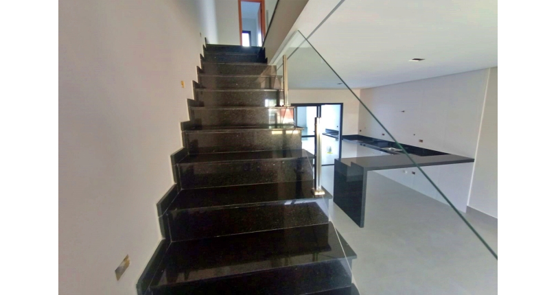 Sobrado novo à venda no Bairro do Parque São Domingos na Rua Vicente Gioberti  36 