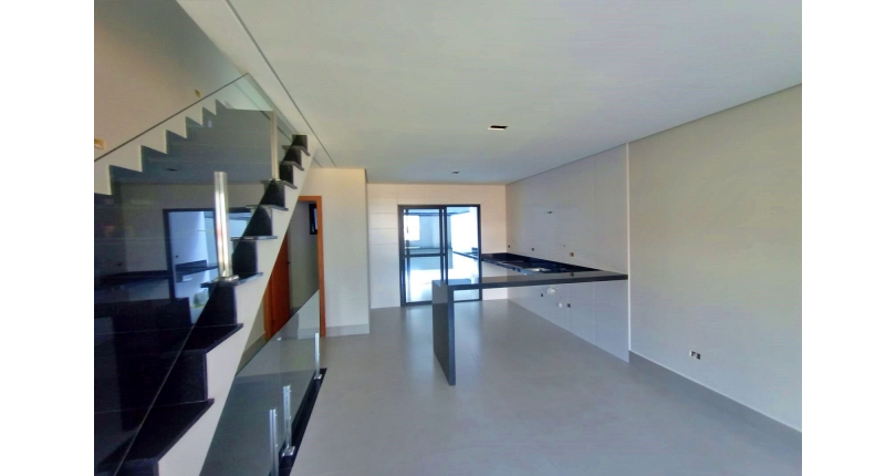 Sobrado novo à venda no Bairro do Parque São Domingos na Rua Vicente Gioberti  36 