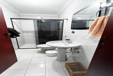 Sobrado à venda no Bairro do Jardim Líbano na Rua Adolfo Laurenti