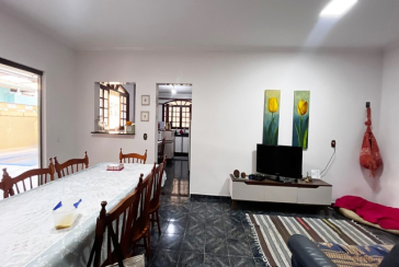 Sobrado à venda no Bairro do Jardim Líbano na Rua Adolfo Laurenti