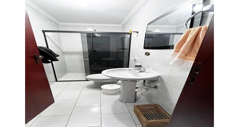 Sobrado à venda no Bairro do Jardim Líbano na Rua Adolfo Laurenti