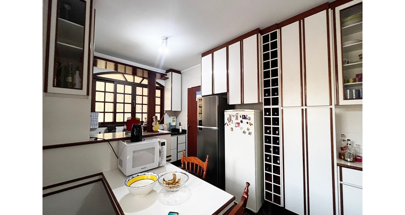 Sobrado à venda no Bairro do Jardim Líbano na Rua Adolfo Laurenti