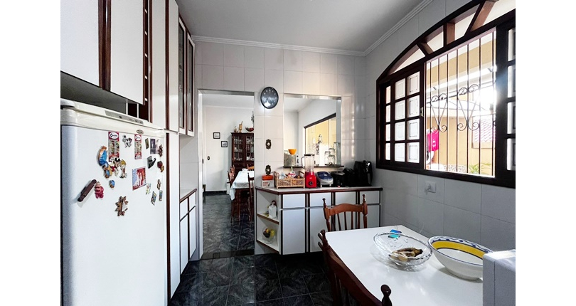 Sobrado à venda no Bairro do Jardim Líbano na Rua Adolfo Laurenti