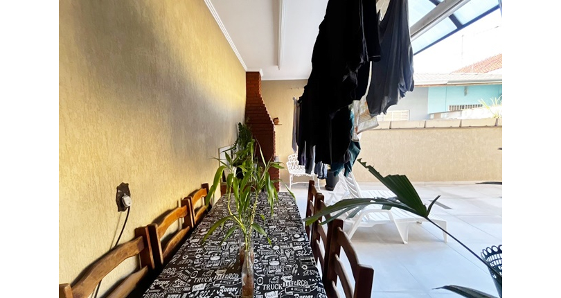 Sobrado à venda no Bairro do Jardim Líbano na Rua Adolfo Laurenti