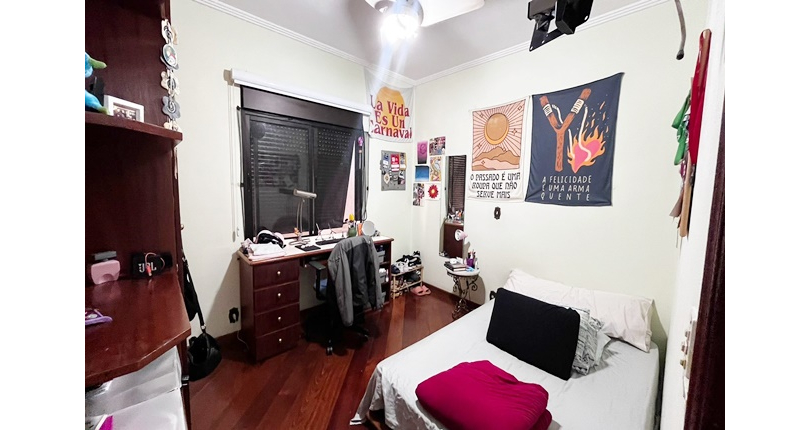 Sobrado à venda no Bairro do Jardim Líbano na Rua Adolfo Laurenti