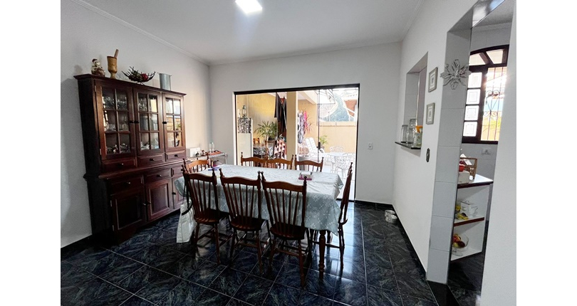 Sobrado à venda no Bairro do Jardim Líbano na Rua Adolfo Laurenti