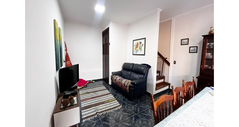 Sobrado à venda no Bairro do Jardim Líbano na Rua Adolfo Laurenti