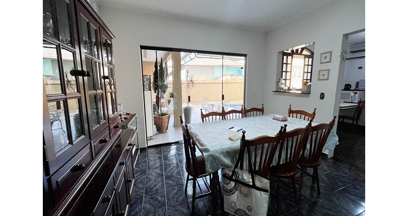 Sobrado à venda no Bairro do Jardim Líbano na Rua Adolfo Laurenti