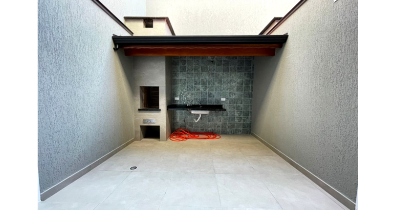 Sobrado novo à venda no Bairro do Jardim Felicidade (Zona Oeste) na Rua Rosálio José da Conceição 469,