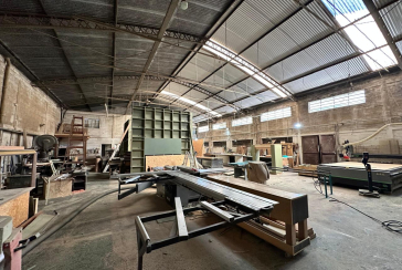 Galpão Comercial à venda no Bairro do Jardim Mutinga na Rua Belo Jardim