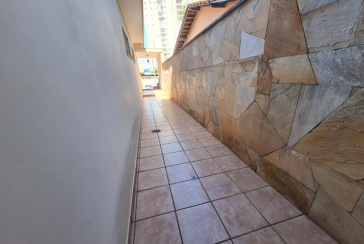  Casa Térrea à venda no Bairro do Parque São Domingos na Rua Vicente Gioberti 