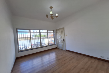  Casa Térrea à venda no Bairro do Parque São Domingos na Rua Vicente Gioberti 