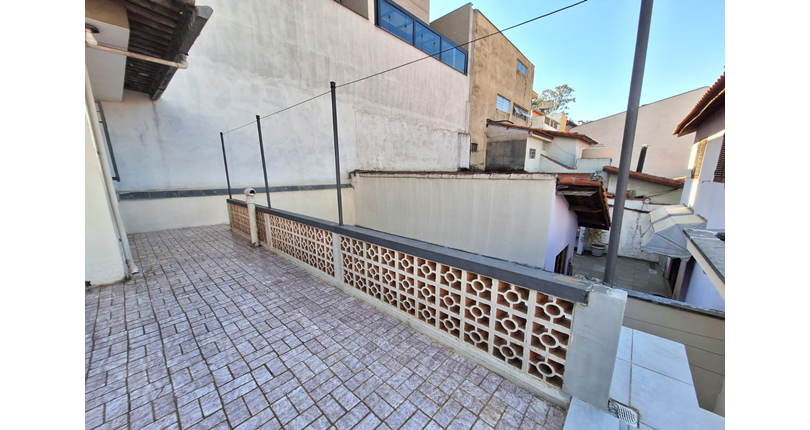  Casa Térrea à venda no Bairro do Parque São Domingos na Rua Vicente Gioberti 