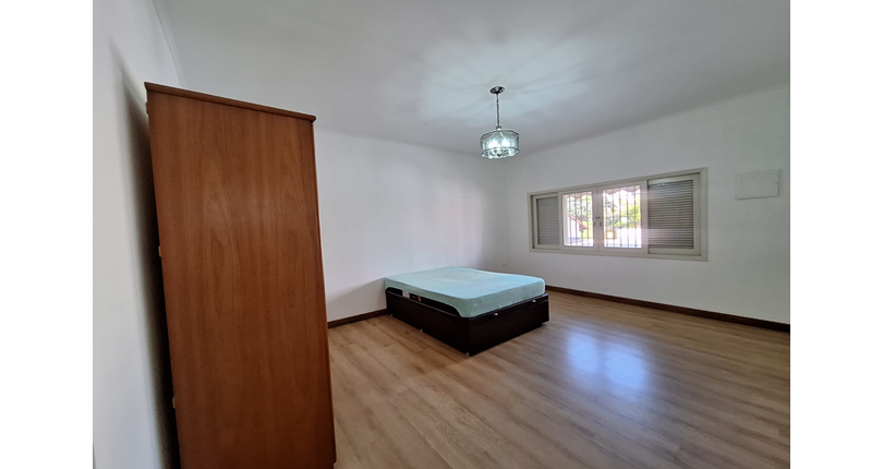  Casa Térrea à venda no Bairro do Parque São Domingos na Rua Vicente Gioberti 