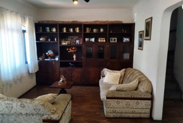 Sobrado à venda no Bairro do Parque Maria Domitila na Rua Domingos de Magalhães