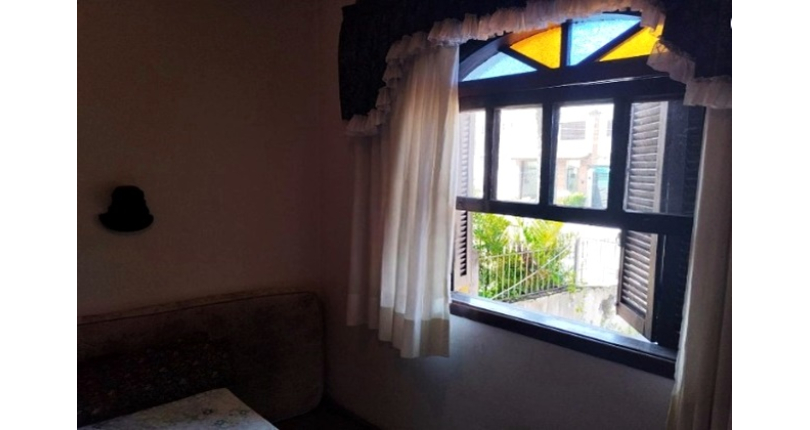 Sobrado à venda no Bairro do Parque Maria Domitila na Rua Domingos de Magalhães