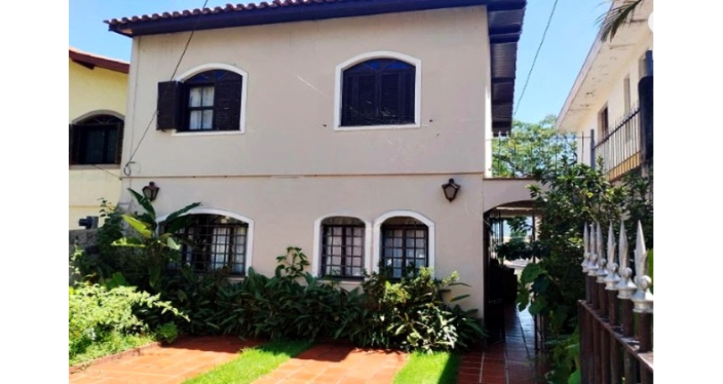 Sobrado à venda no Bairro do Parque Maria Domitila na Rua Domingos de Magalhães