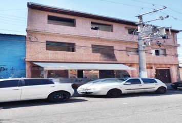Casa para à venda no Bairro do Jardim Santo Elias na Rua Armando Flamarion Coelho