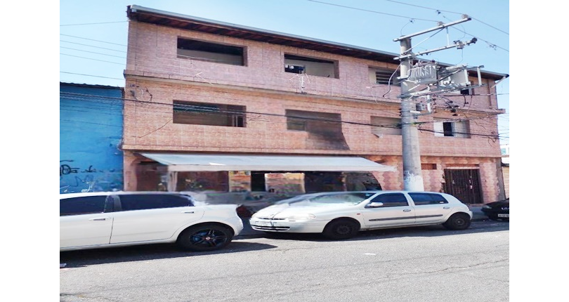 Casa para à venda no Bairro do Jardim Santo Elias na Rua Armando Flamarion Coelho