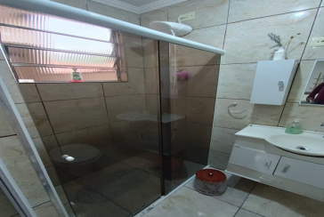 Casa térrea à venda no Bairro do Parque Panamericano na Rua Josefa Fontoura, 