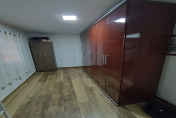 Casa térrea à venda no Bairro do Parque Panamericano na Rua Josefa Fontoura, 