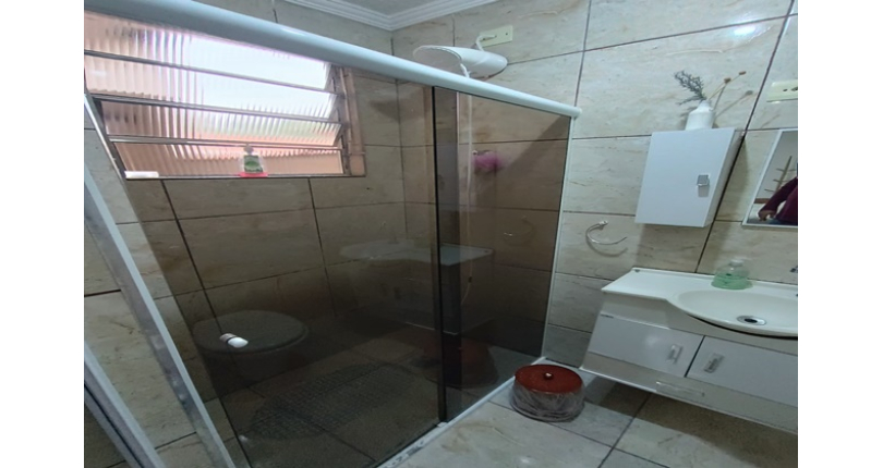 Casa térrea à venda no Bairro do Parque Panamericano na Rua Josefa Fontoura, 