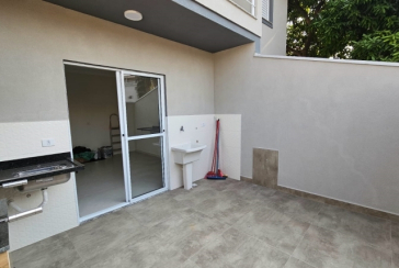 BELO Sobrado novo à venda no Bairro da Vila Guedes na Rua Doutor Nuno de Andrade 41