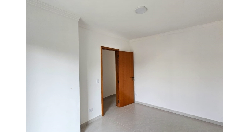 BELO Sobrado novo à venda no Bairro da Vila Guedes na Rua Doutor Nuno de Andrade 41