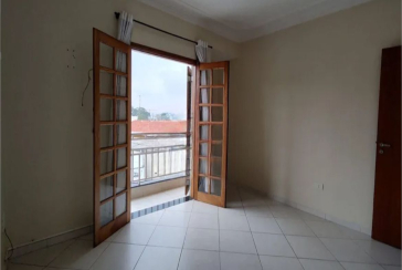 Sobrado à venda no Bairro da Chacara Inglesa na Rua Pompeu Sobrinho