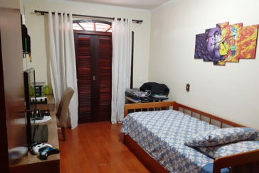 Sobrado à venda no Bairro do Jardim São Ricardo na Rua Ferdinando Rutini,