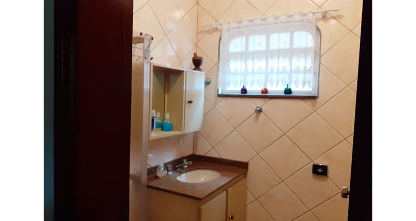 Sobrado à venda no Bairro do Jardim São Ricardo na Rua Ferdinando Rutini,