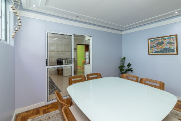 Lindo Sobrado à venda no Bairro do Parque São Domingos na Rua Artur Bastos,