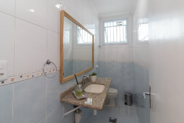 Lindo Sobrado à venda no Bairro do Parque São Domingos na Rua Artur Bastos,